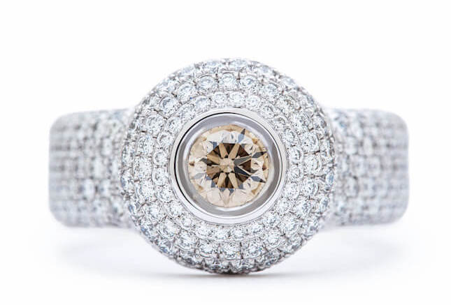 Mystic Brilliant Cinnamon White Gold